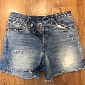 Levi’s high waisted shorts